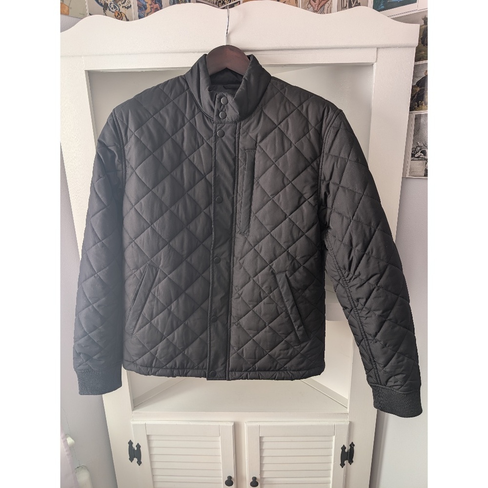 Banana Republic black quilted bomber